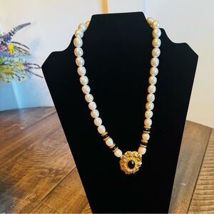 Vintage Kenneth Jay‎ Lane Avon Necklace Faux Pearl Gold Tone Floral Pendant KJL